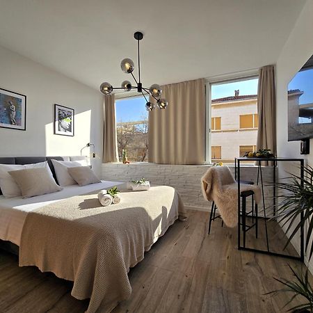 ספליט Brnistra Suites מראה חיצוני תמונה